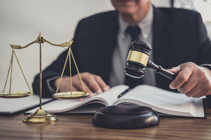 济宁法律顾问一般怎么收费 济宁法律顾问一般怎么收费